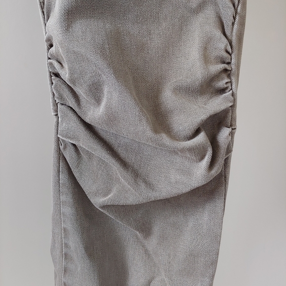 BCBG Max Azria Cargo Pants Size 27 Olive Colour - Picture 14 of 16